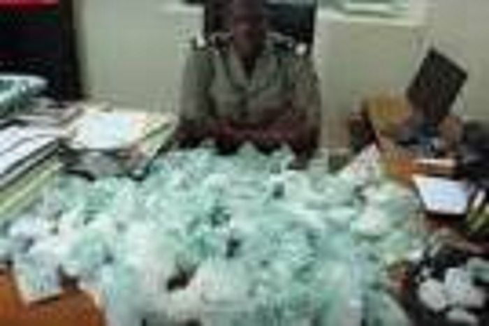 ​Saint-Louis : 18 kg d’amphétamine d’une valeur de 2 milliards 574 millions F CFA saisis par la Douane