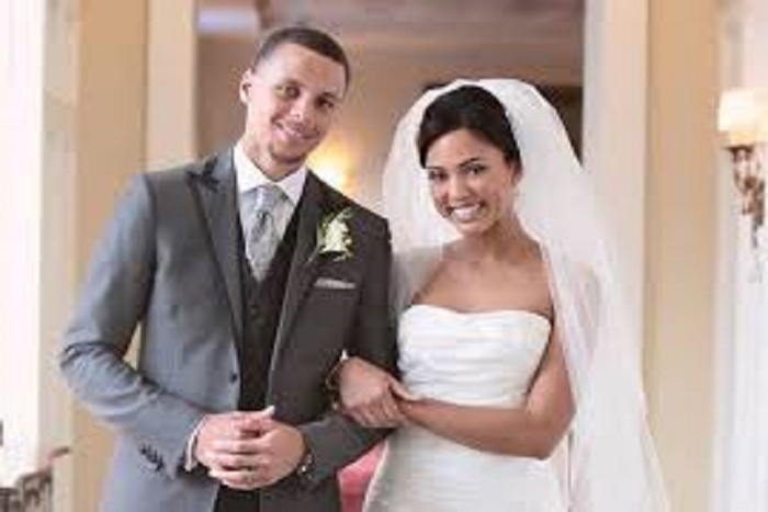 Stephen Curry sur le fait de s’être marié à 23 ans : « Pourquoi attendre si tu as trouvé la bonne ? »