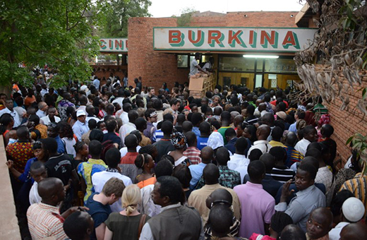 Un siècle de mémoire audiovisuelle africaine est en train de disparaître