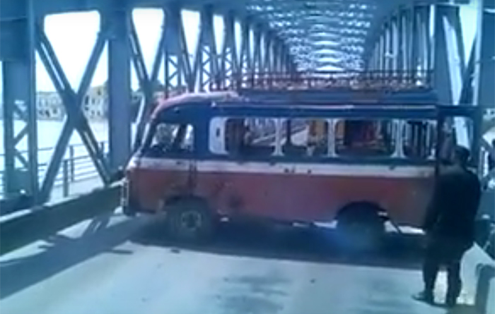 Saint-Louis : demi-tour sur le pont Faidherbe, le chauffeur arrêté et gardé à vue à la police
