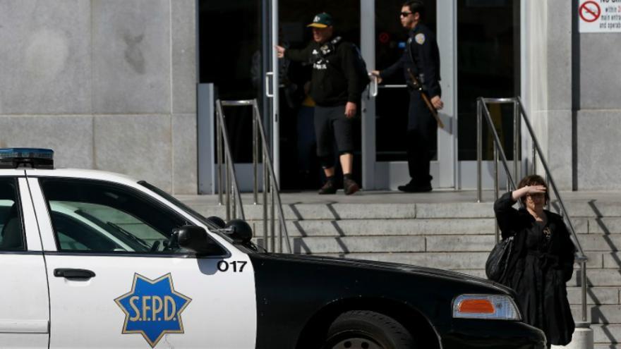 Etats-Unis : deux policiers abattus et un troisième blessé en Californie