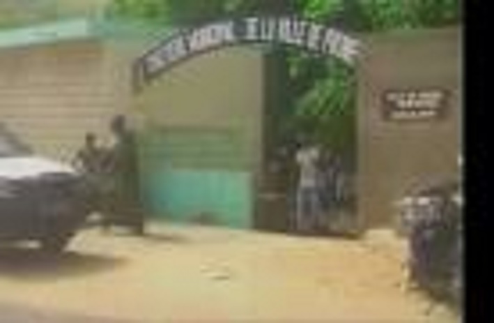 2 tombes profanées au cimetière de Pikine: les sapeurs et la police sur place