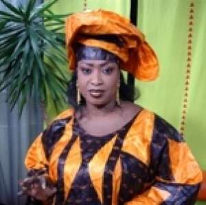 Viviane rend hommage à Adja Deguène Chimère Diallo Babou