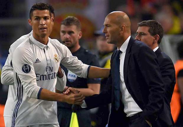 Real Madrid, Zidane : "On lui demande beaucoup plus parce que c'est Cristiano et il le sait"