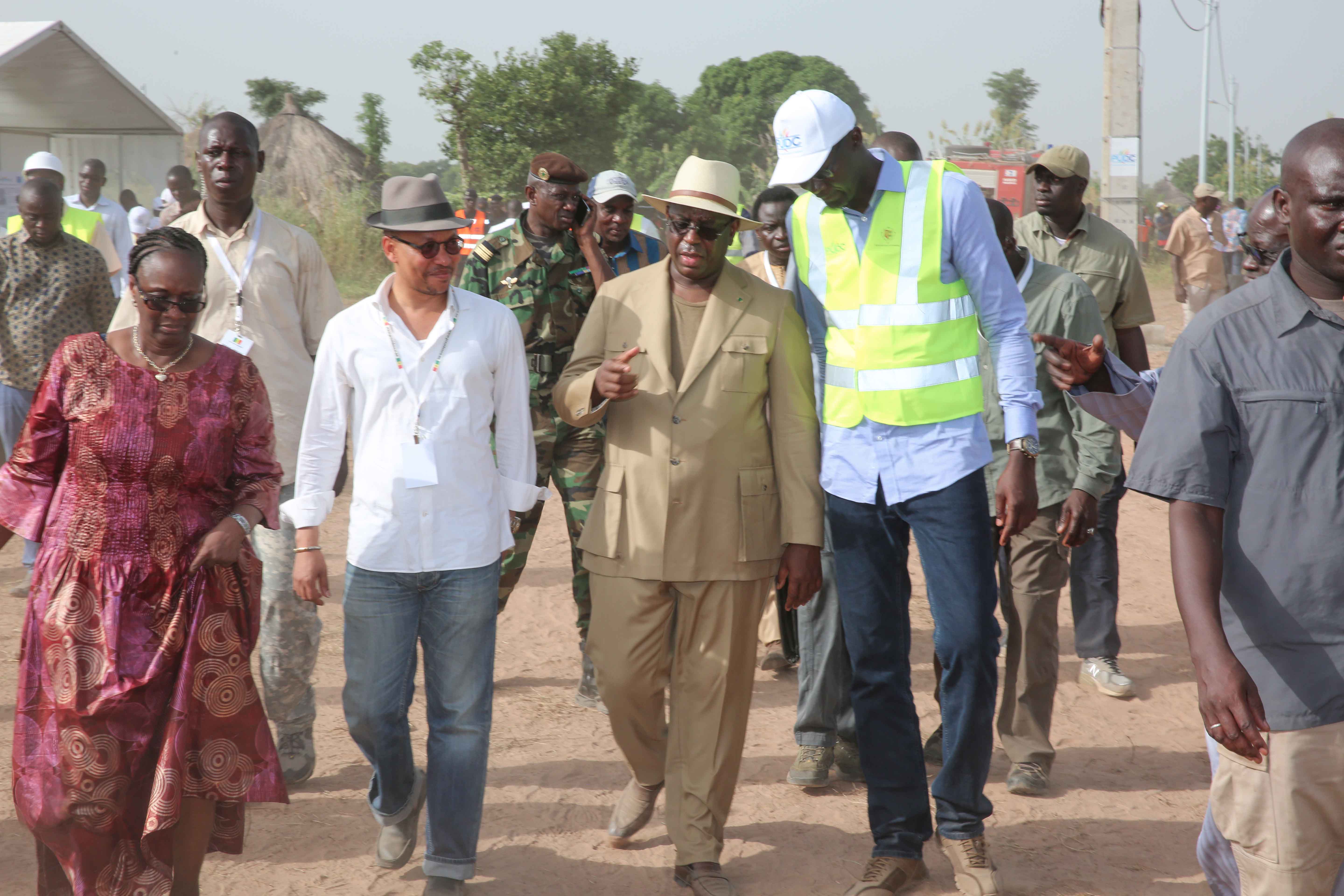 Inauguration du Forage multi-villages de sarré Bamol - Lancement officiel des travaux d'électrification rurale Dialacor - Visite piste Koungheul Maka Gouye (réalisation PUDC)