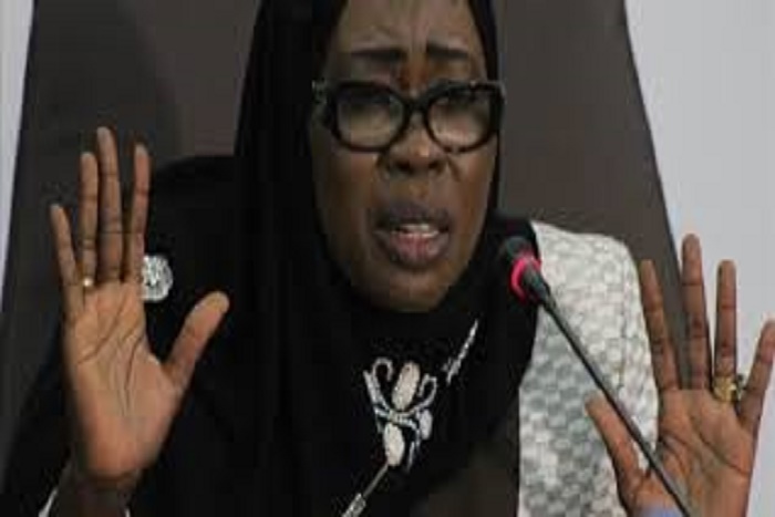 Bloquée à l’aéroport - Nafi Ngom Keïta réplique à la police: «Vous allez voir. Sous peu le pays va changer »