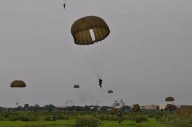 Thiaroye: 2 militaires parachutistes ratent leur atterrissage et se retrouvent aux urgences