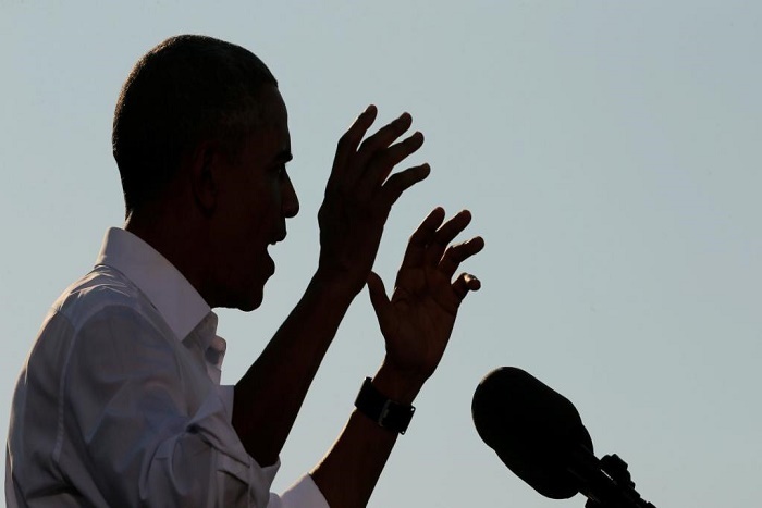 Affaire des emails : Obama abandonne la neutralité