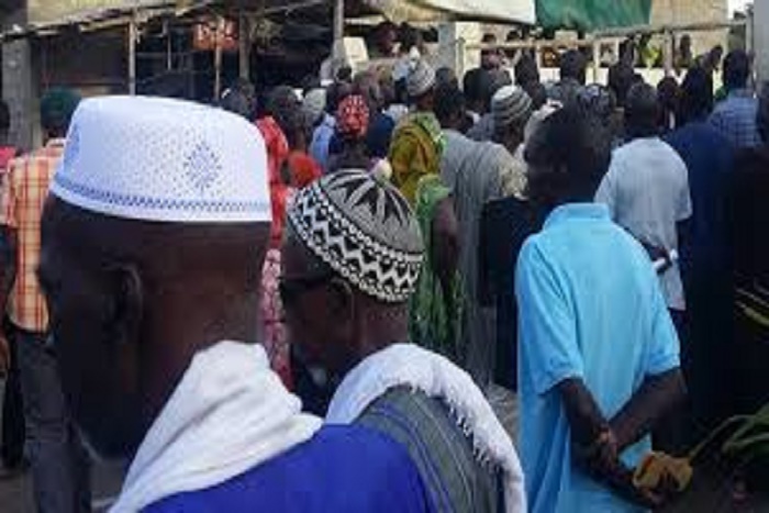 Tension à Saint-Louis : l’imam Amadou Lamine Nogm sauvé de la furie de la foule par la police