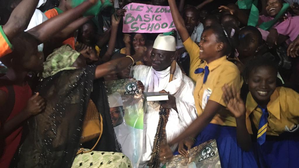 Gambie: derniers meetings avant l'élection présidentielle