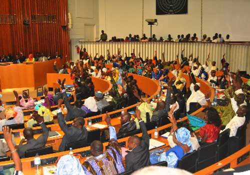 Assemblée nationale: la majorité parlementaire adopte le projet de loi portant statut des magistrats