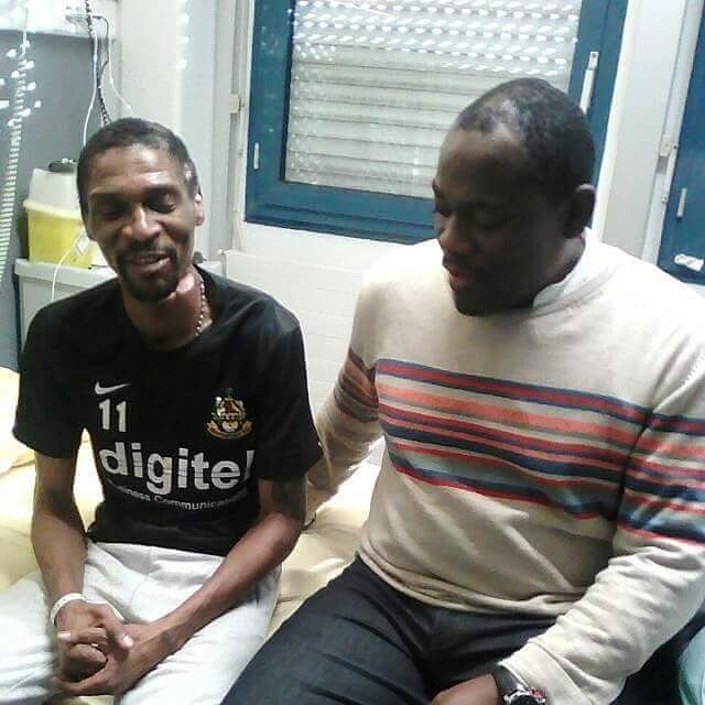 Première photo de Rigobert Song depuis son avc