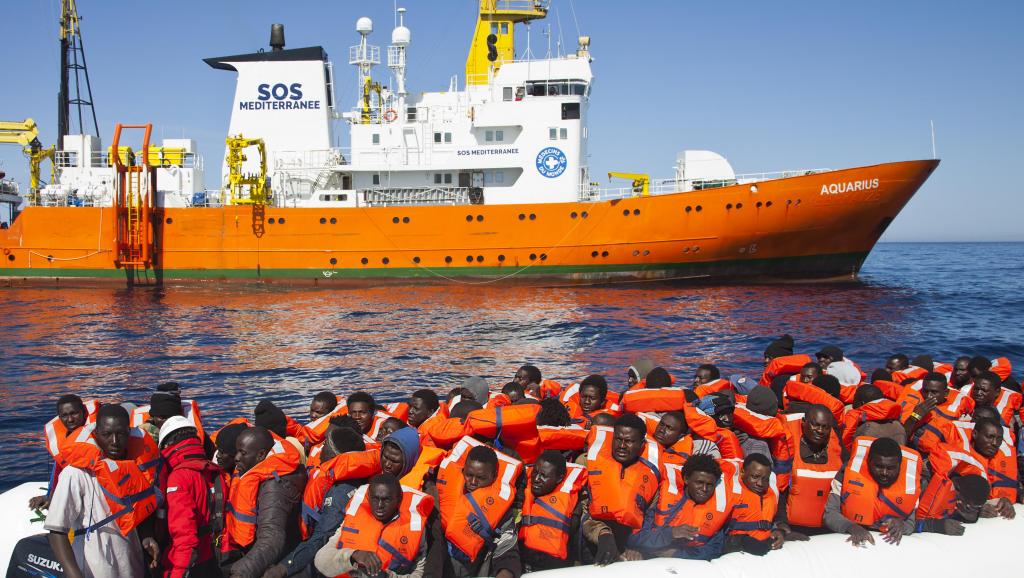 Sauvetage de migrants: «l’Aquarius» reste en mer pour Noël