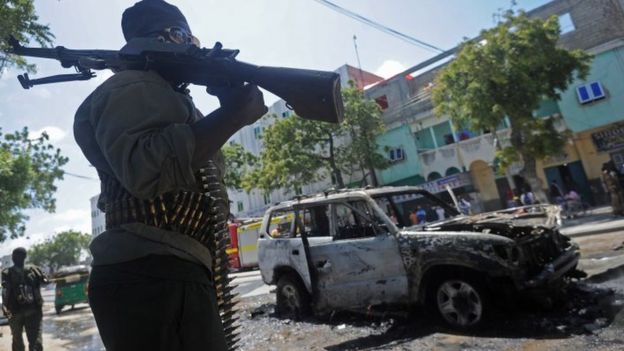 Somalie: attentat-suicide contre le siège de l'Amisom