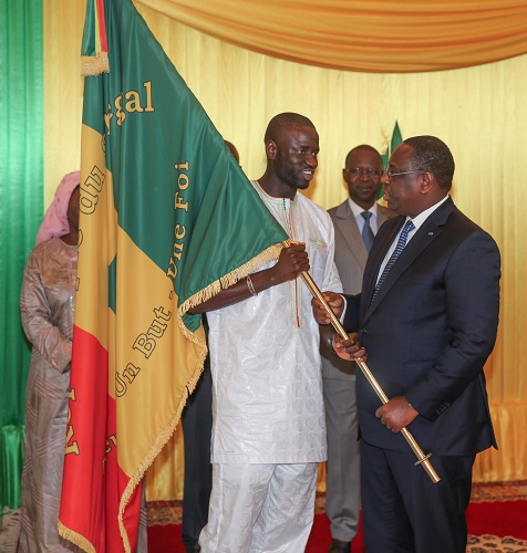CAN 2017 - Cérémonie de remise du drapeau national: Macky dope les «Lions»