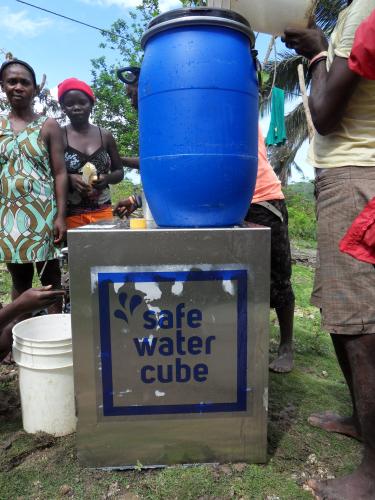 ​La fontaine qui rend l’eau potable : en Afrique, Asie et Amérique, ils l’ont testée