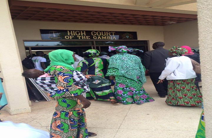 Gambie : les partisans Jammeh manifestent contre l’ingérence du Sénégal