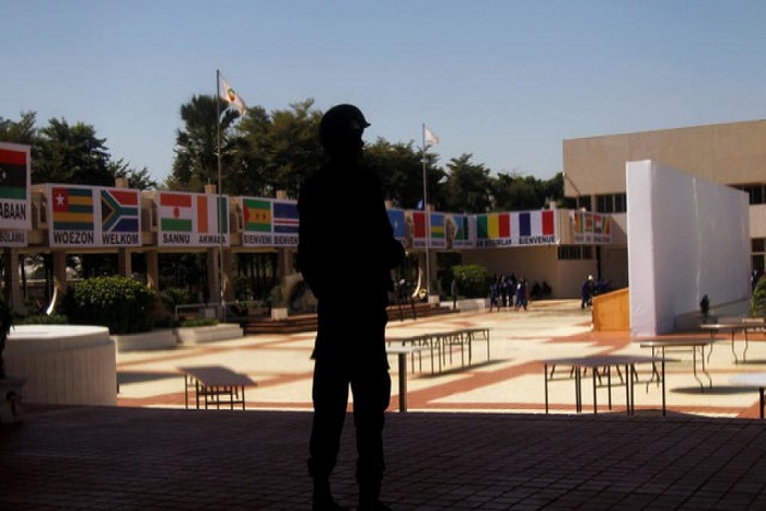 ​Sommet Afrique-France: les altermondialistes africains font leur bilan