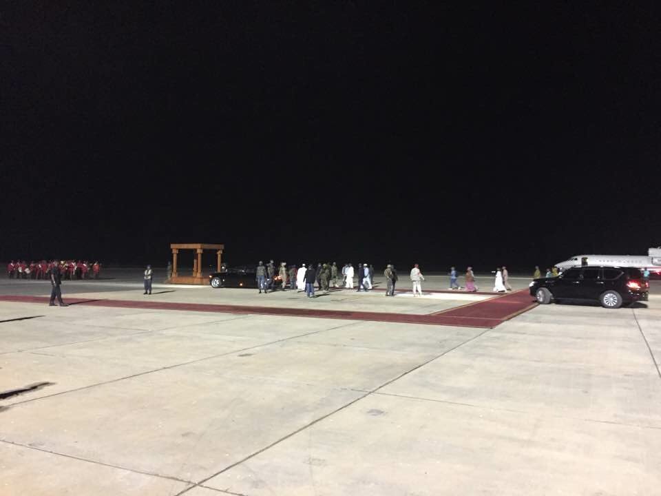 Gambie : Le cortège du président Yahya Jammeh est arrivé à l’aéroport