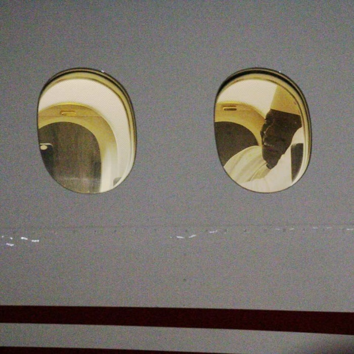 URGENT: Yahya Jammeh quitte enfin la Gambie, son avion vient de décoller, destination la Guinée
