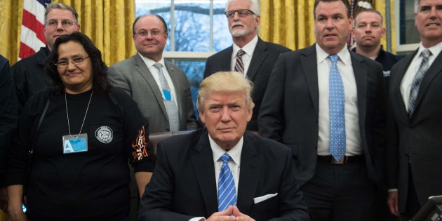 ​Avortement, libre échange, emploi... En une journée, Donald Trump prend plusieurs décisions radicales