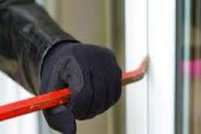 Cambriolage à Yeumbeul : Des malfaiteurs emportent 11 millions de francs CFA d’une structure financière