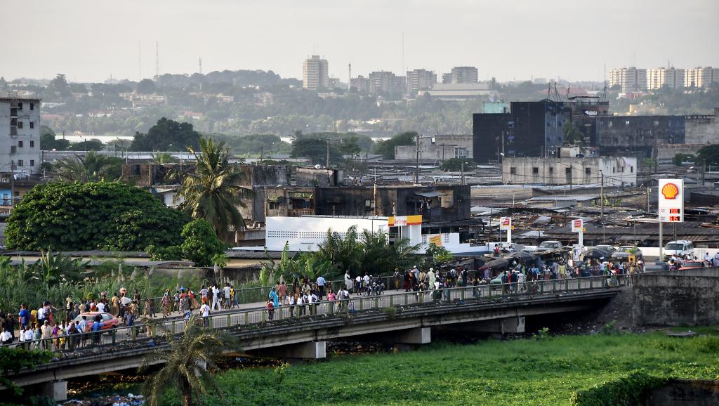 Côte d’Ivoire: les fonctionnaires suspendent leur grève pour un mois