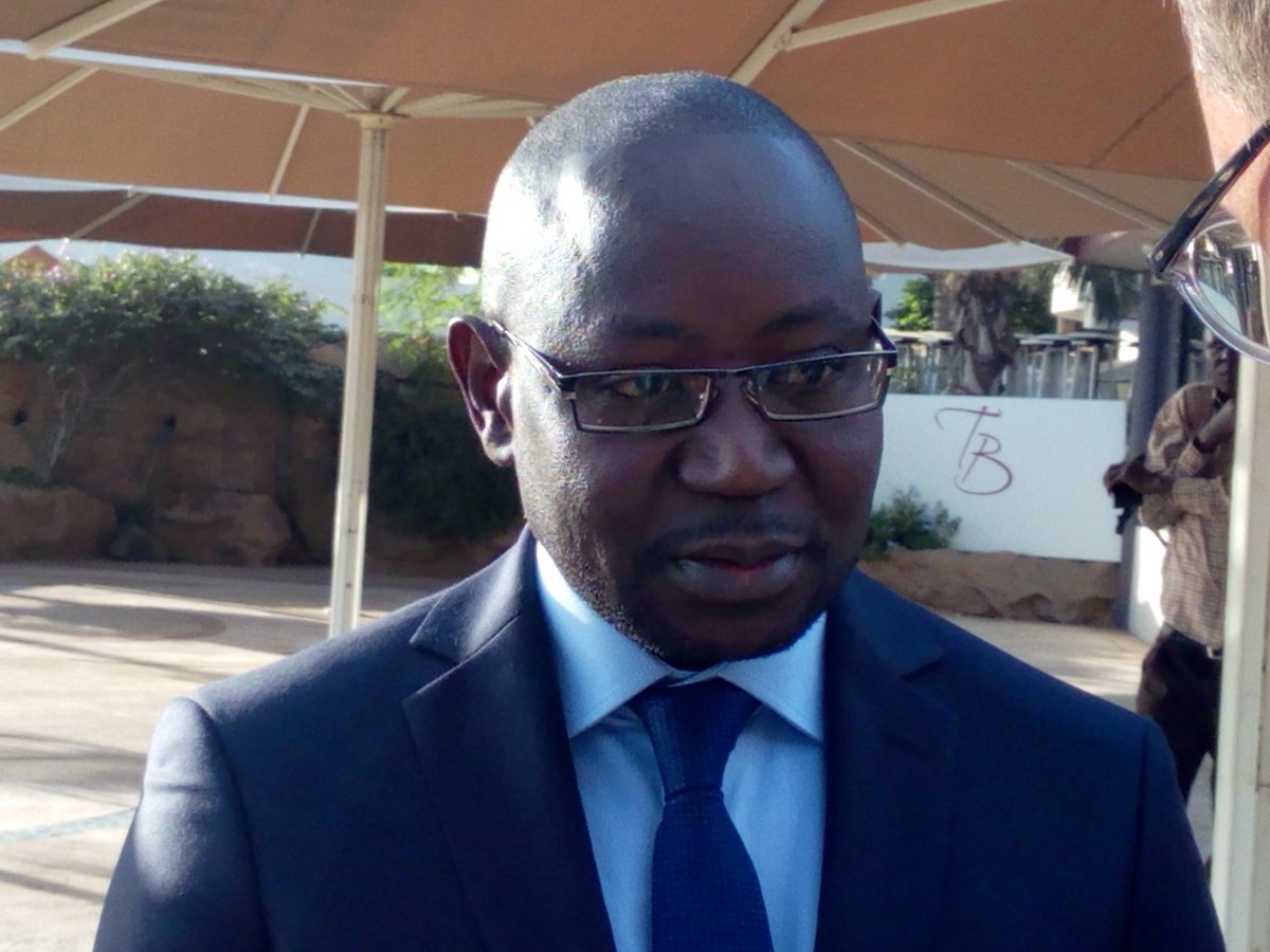 Gambie : le Président Barrow nomme Me Ahmad Fatty au poste de ministre de l’Intérieur
