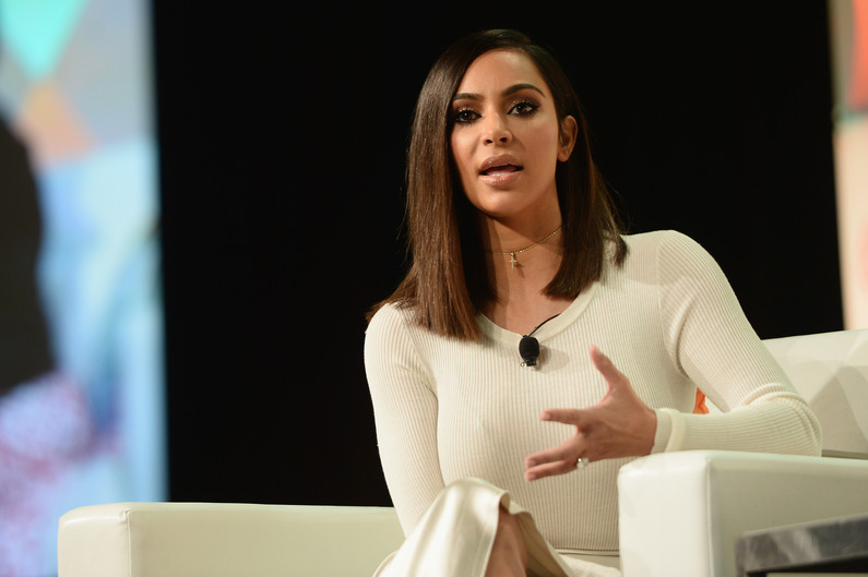 Braquage de Kim Kardashian : la star entendue par la juge française à New York