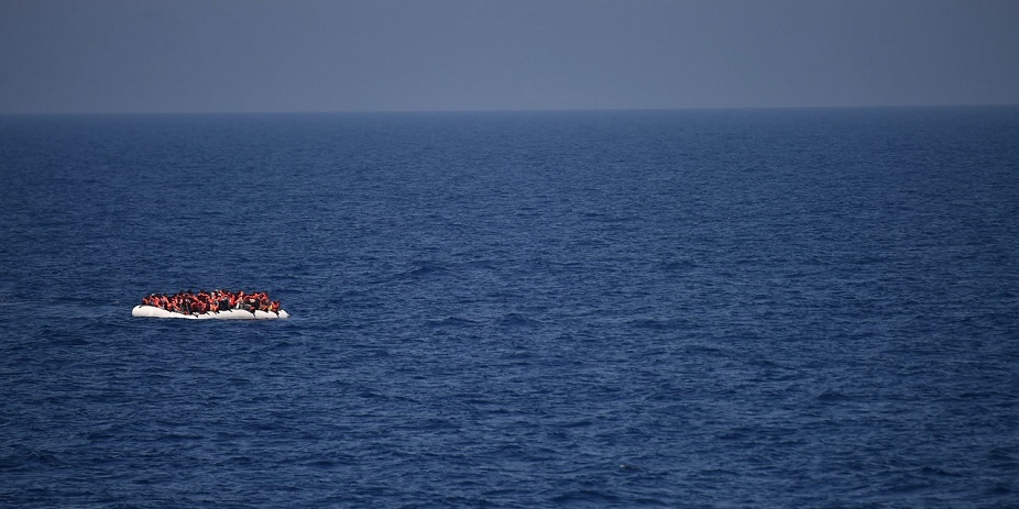 Plus de 1.300 migrants secourus: "cauchemar" au large de la Libye