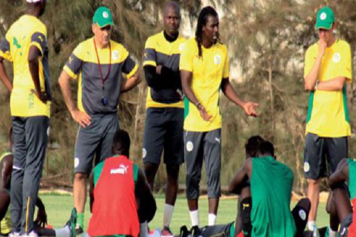 Macky Sall aux lions : «C’est une étape manquée mais nous avons la Coupe du monde en ligne..