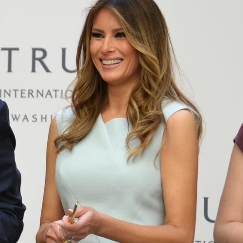Très remontée, Melania Trump réclame 150 millions de dollars à un média