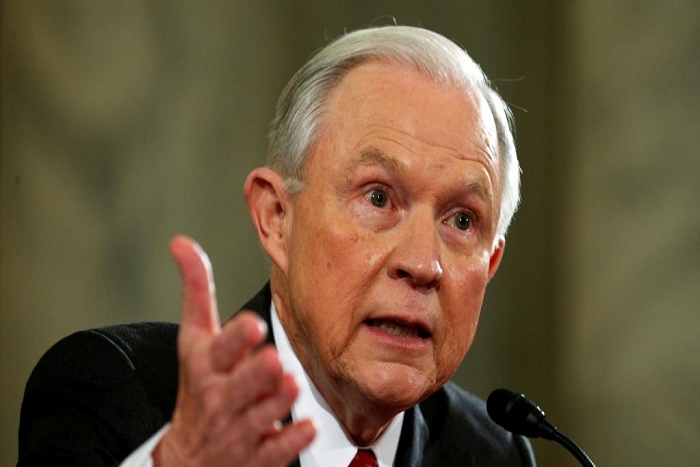 Etats-Unis: Jeff Sessions confirmé au poste de ministre de la Justice