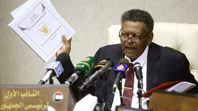 Soudan: le Premier ministre prête serment