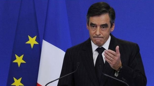 France : le camp Fillon contre-attaque