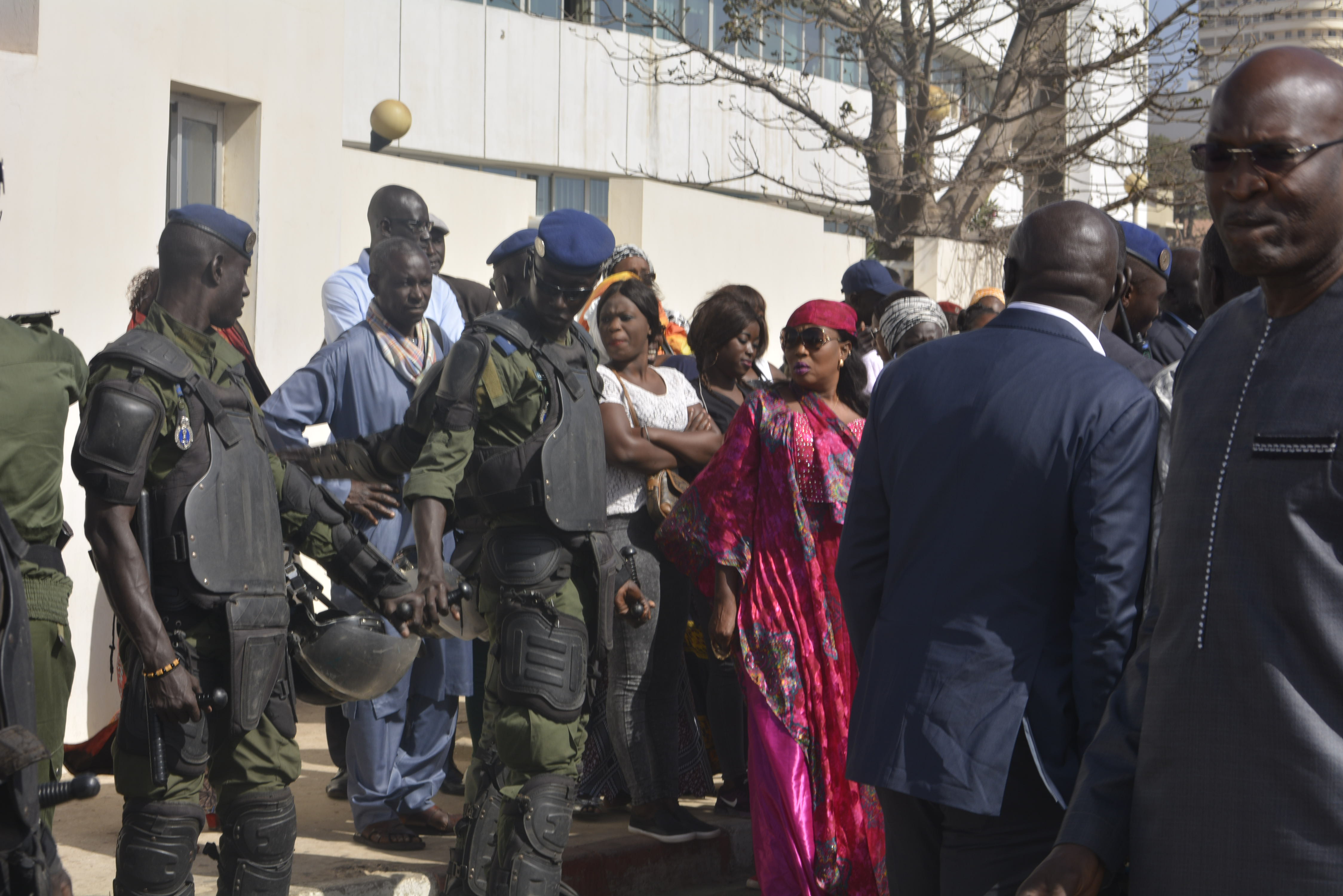 En direct du Palais de Justice : Arrivée de Khalifa Sall en images