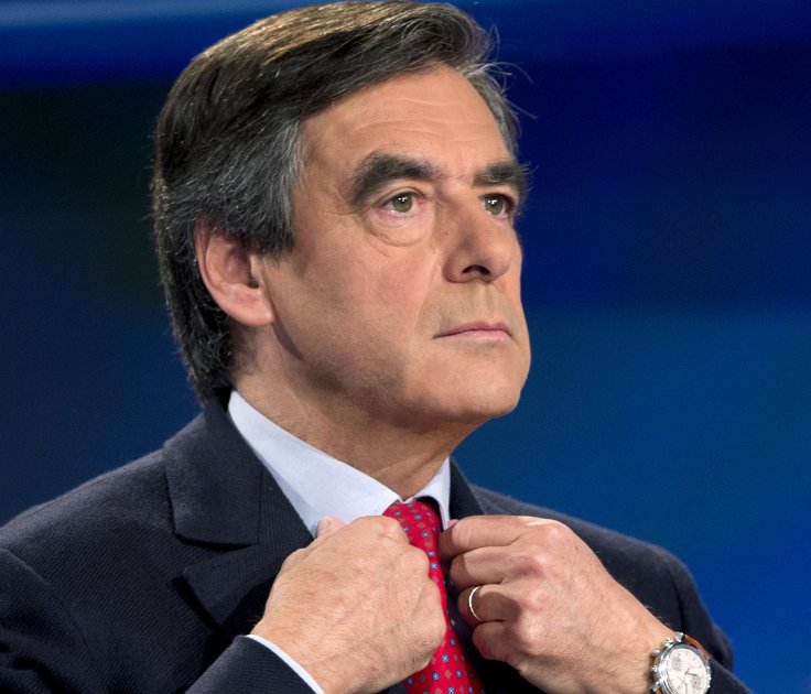 Soupçons d'emplois fictifs : François Fillon a été mis en examen