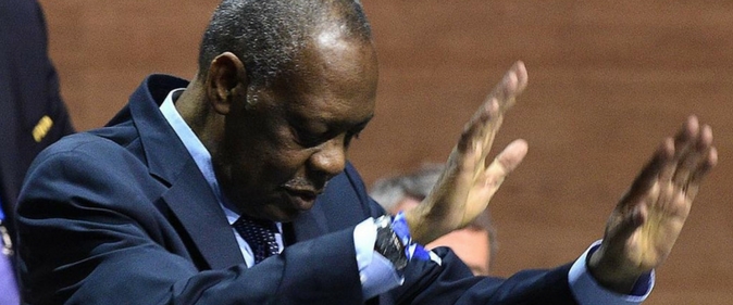 Hayatou accuse Fatma Samoura après sa défaite: « Je sais que vous avez fait campagne contre moi ! »