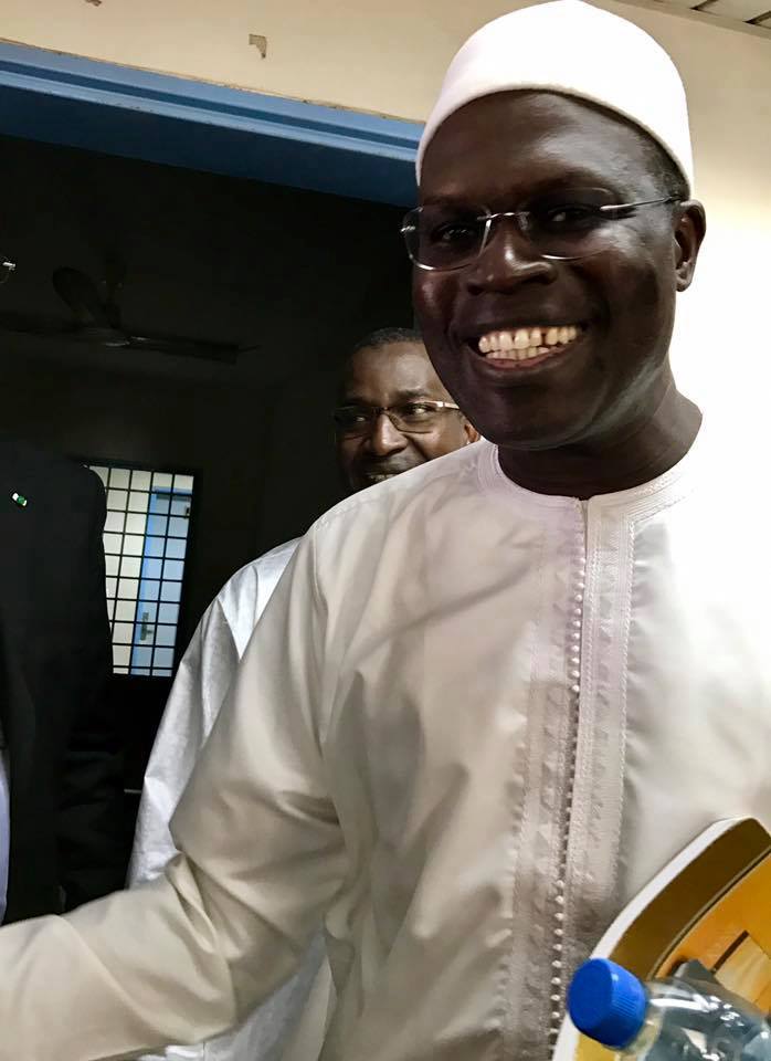 Images: Khalifa Sall à sa sortie du bureau du Doyen des Juges
