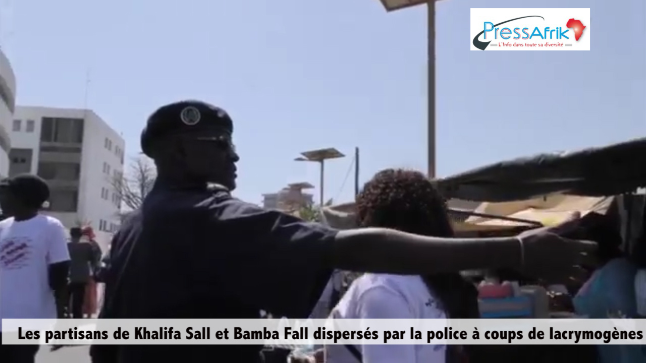 Images et Vidéo : Les partisans de Khalifa Sall et Bamba Fall dispersés par la police à coups de lacrymogènes
