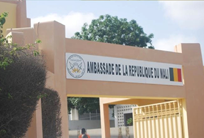 Grève illimitée des Etudiants maliens en Algérie: L’accès de la chancellerie interdit à l’Ambassadeur et à son personnel