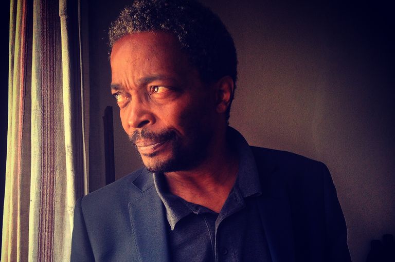 Simon Njami: «Afriques Capitales est une ville, un labyrinthe, un foutoir»