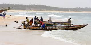 Une vingtaine de pirogues chavirées: 7 corps sans vie retrouvés