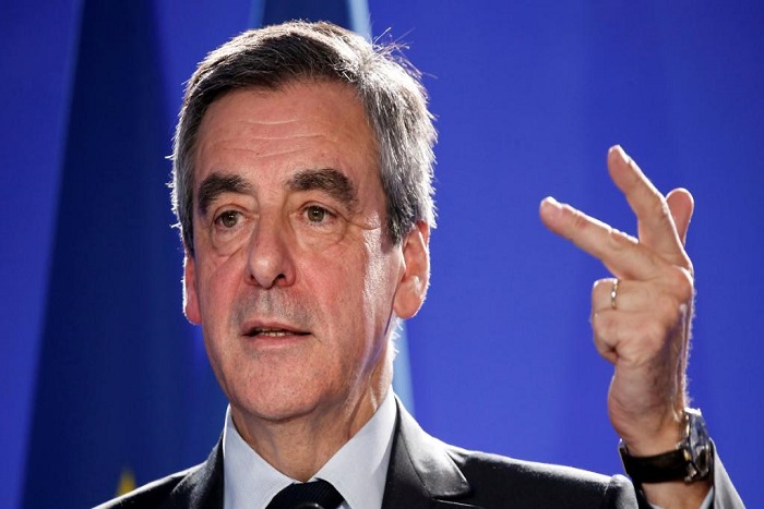 Présidentielle: rassemblement des candidats aux législatives derrière Fillon