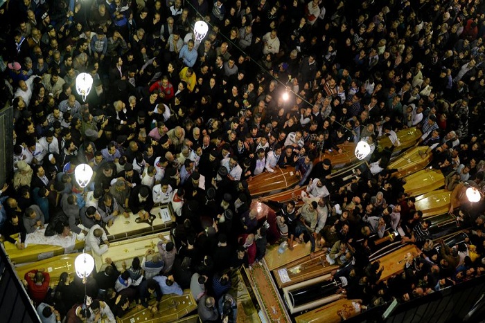 Terrorisme: l'Egypte en état d'urgence, al-Sissi appelle l'armée en renfort