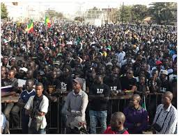 LA VISTA DU Y EN A MARRE: AVERTISSEMENT SANS FRAIS POUR LE REGIME MACKYEN ?