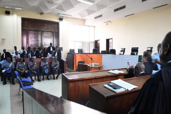 Procès des disparus du Novotel: la défense fait valoir le bénéfice du doute