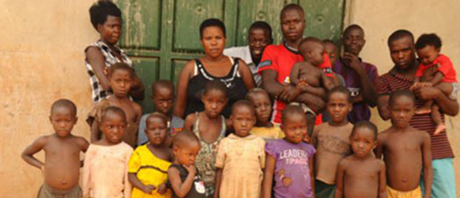 A 37 ans, cette ougandaise a donné naissance à 38 enfants