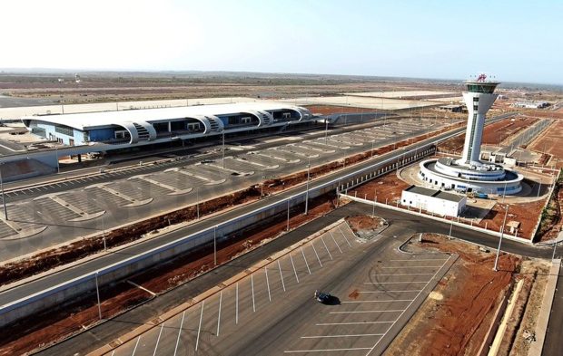 Dernière minute : Incendie à l’Aéroport de Diass, un entrepôt prend feu