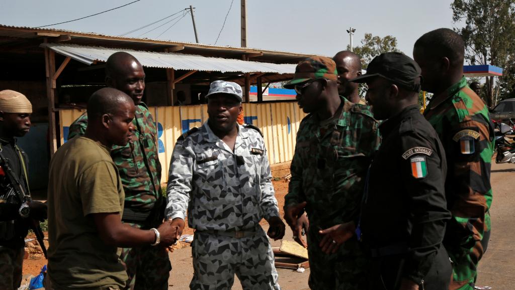 Côte d’Ivoire: les mutins retournent en caserne après avoir obtenu satisfaction